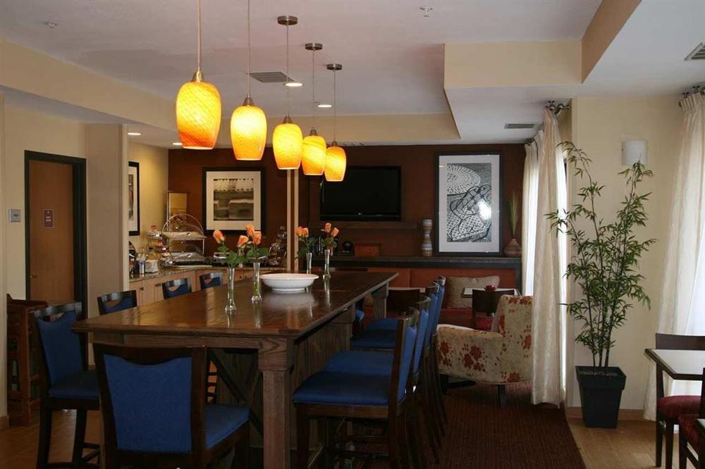 Hampton Inn Minneapolis-Бърнсвил Ресторант снимка