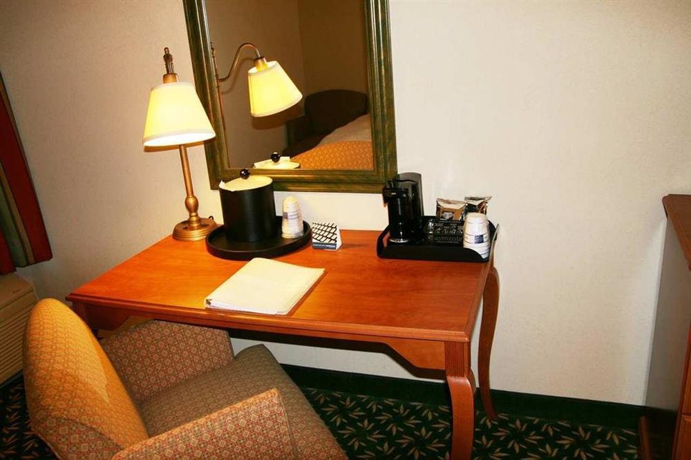 Hampton Inn Minneapolis-Бърнсвил Стая снимка