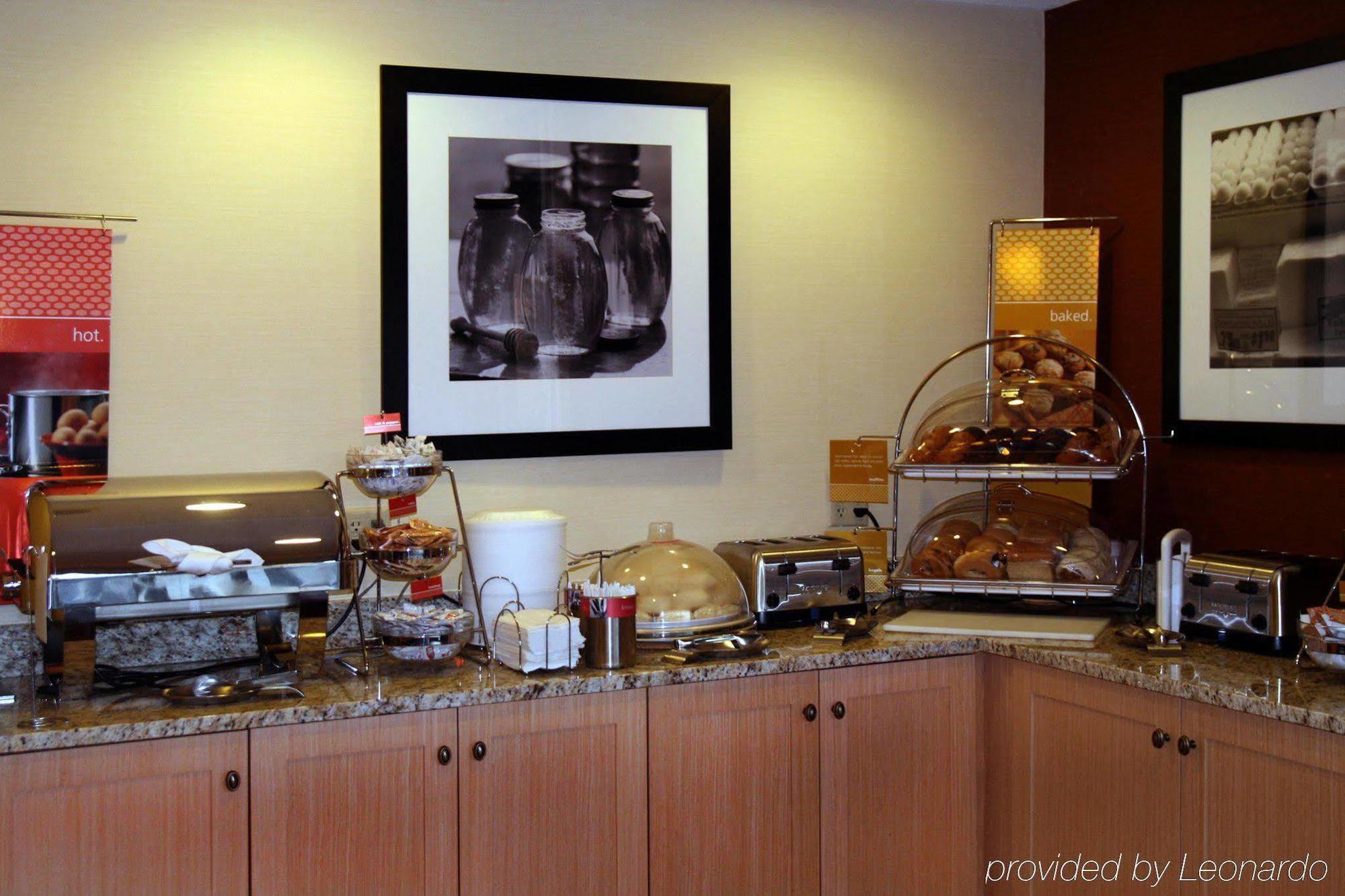Hampton Inn Minneapolis-Бърнсвил Ресторант снимка